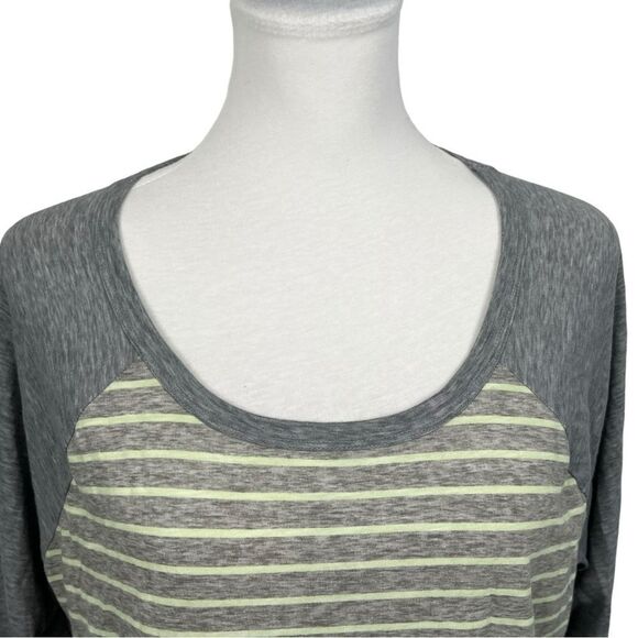 Evri Knit Top Plus Size 1X Striped 3/4 Sleeves Jersey Tunic Raglan Gray & Green - Picture 2 of 9